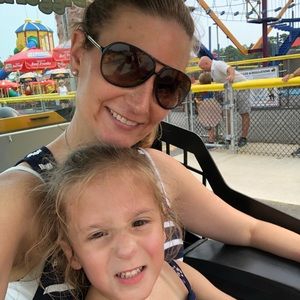 Meet your Posher, Nicole